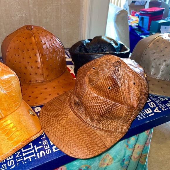 Bundle of 4 Ostrich skin Cap , Medium SZ/adjustable - Picture 7 of 10